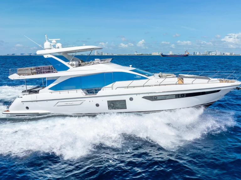 Hyr en Azimut 72 Flybridge Miami  
