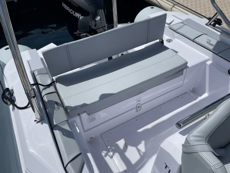 Uthyrning RIB i Cavalaire-sur-Mer - Ranieri International  RANIERI 23 CAYMAN SPORT TOURING