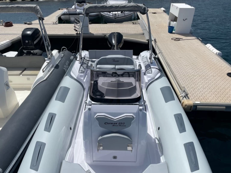 Uthyrning Cavalaire-sur-Mer - Ranieri International  RANIERI 23 CAYMAN SPORT TOURING av Samboat 