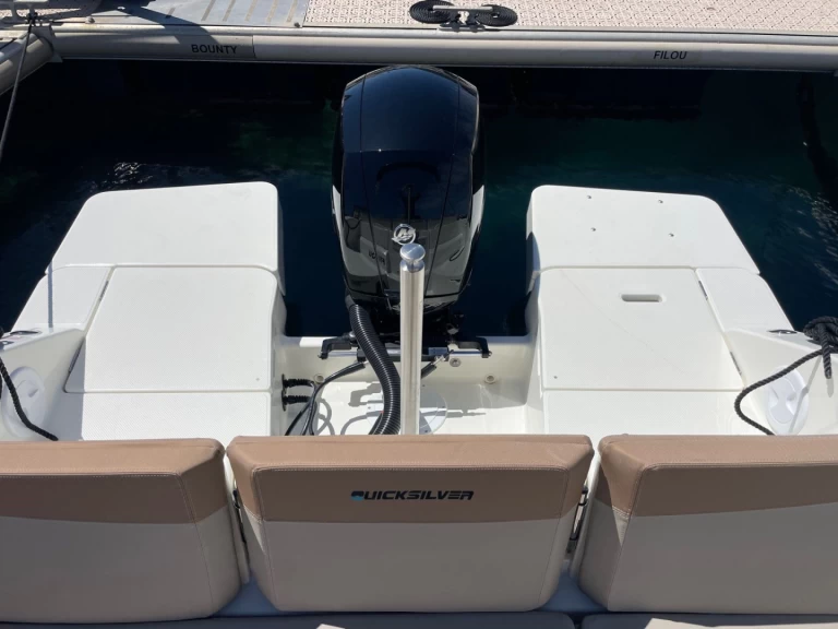 Hyr en Quicksilver Quicksilver 675 Activ Open Cavalaire-sur-Mer 