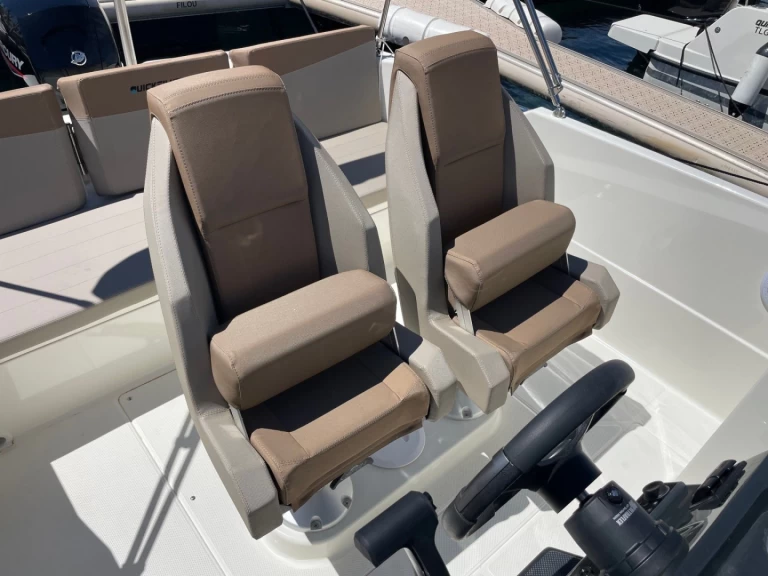 Uthyrning Motorbåt  i Cavalaire-sur-Mer - Quicksilver Quicksilver 675 Activ Open