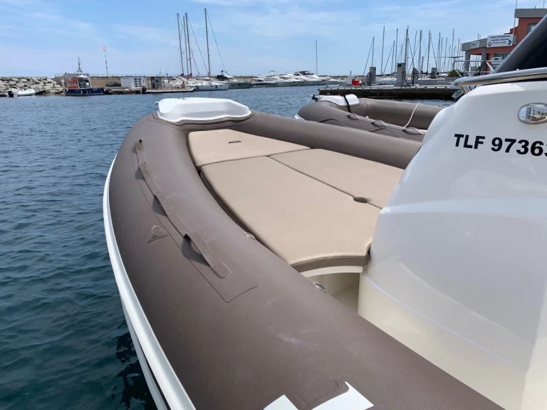 Uthyrning RIB i Cavalaire-sur-Mer - Joker Boat Clubman 24