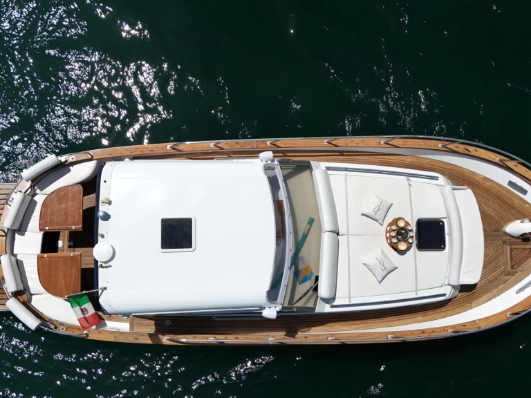 Yacht charter Sorrento billig Apreamare 11