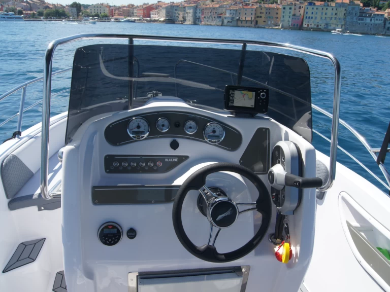 Yacht charter Rovinj billig Bluline 21 Ft Open