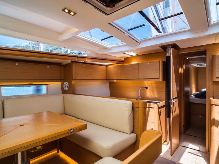 Hyr en Dufour Dufour 520 Grand Large Olbia 