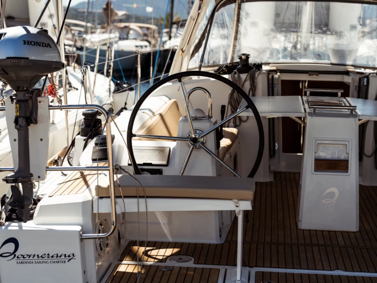 Segelbåt  för uthyrning Olbia till det bästa priset 