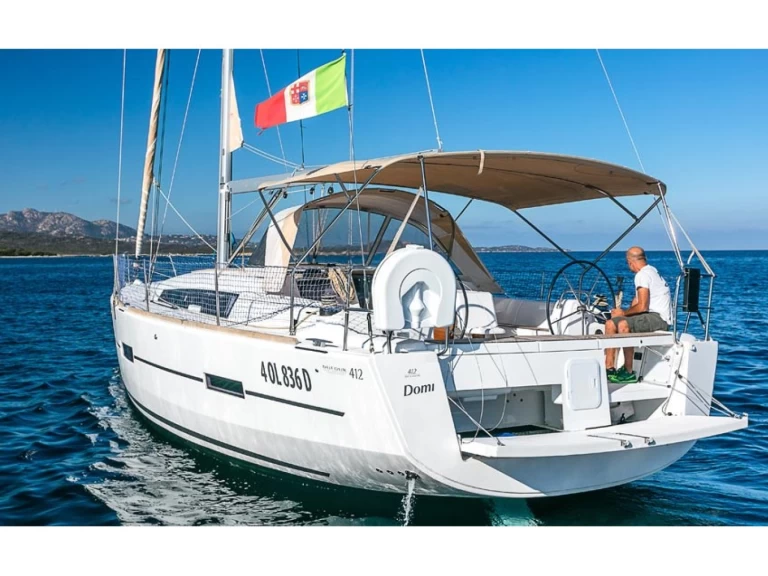 Uthyrning Olbia - Dufour Dufour 412 Grand Large av Samboat 