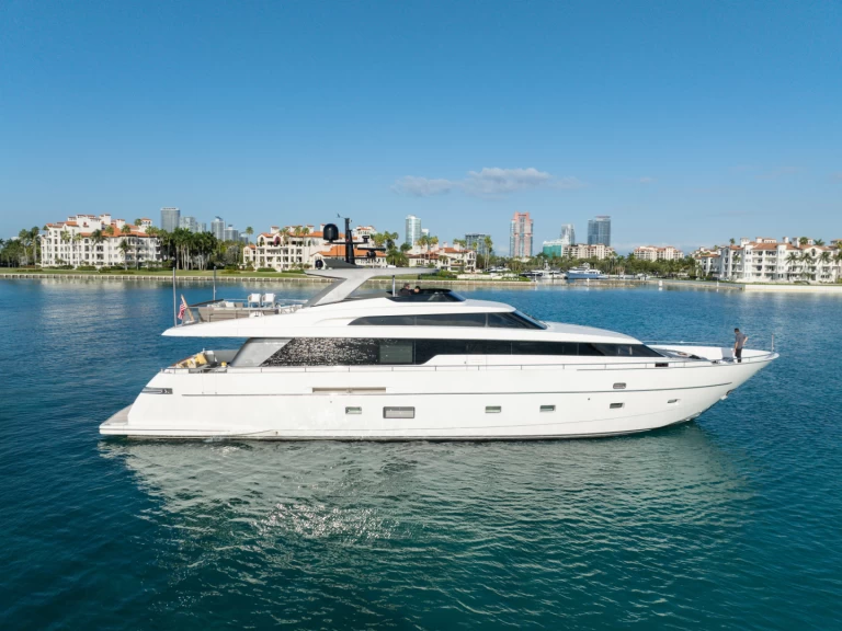 Uthyrning Lyx yacht i Miami  - San Lorenzo SL97