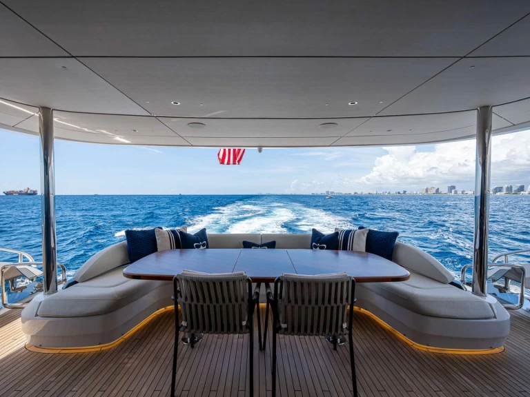 Princess, UK R&amp;R charter bareboat eller skeppad i Fort Lauderdale