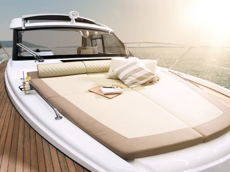 Hyr en Bavaria Bavaria SR36HT Biograd Na Moru 