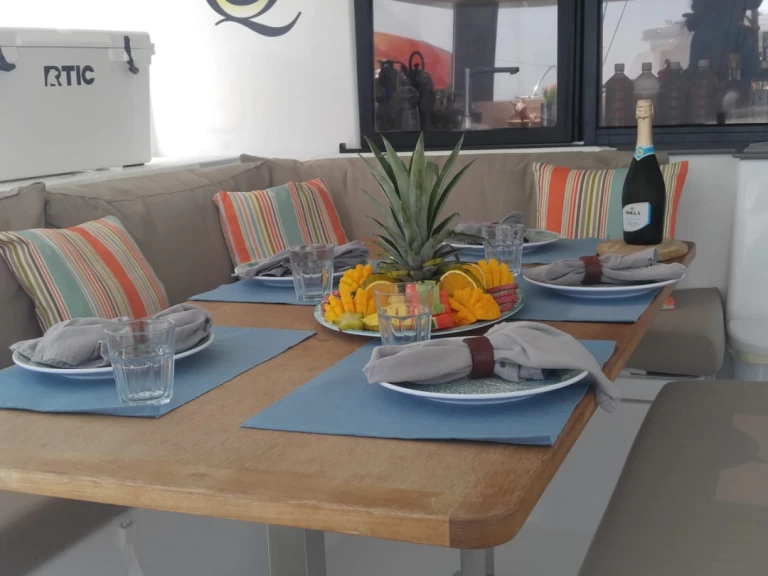 Hyr en Fountaine Pajot Saona 47 Belize City 
