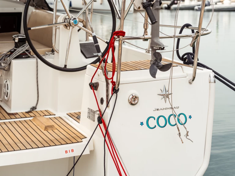 Båtuthyrning Jeanneau Sun Odyssey 440 i Olbia på Samboat 