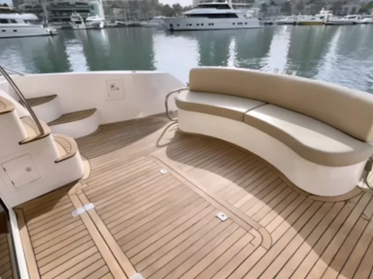 Uthyrning Dubai Marina - Majesty Yachts 50 av Samboat 