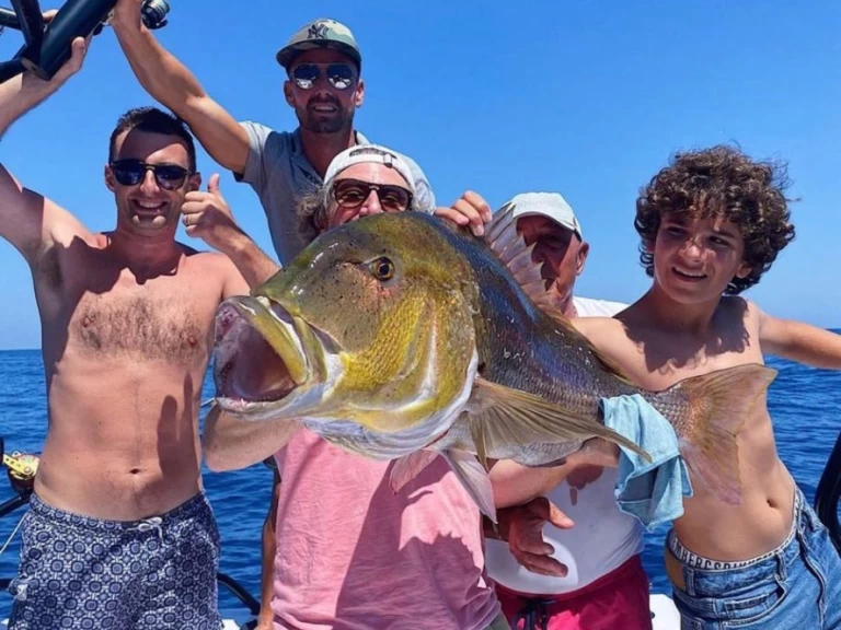 Hyr en Saver 33 Saver 33 sport Marina di Portisco 