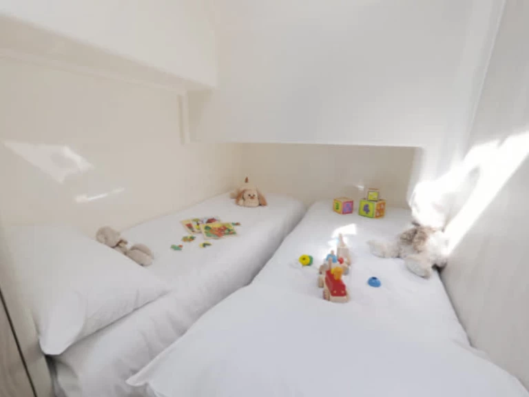 Yacht charter Portiragnes billig Horizon 2