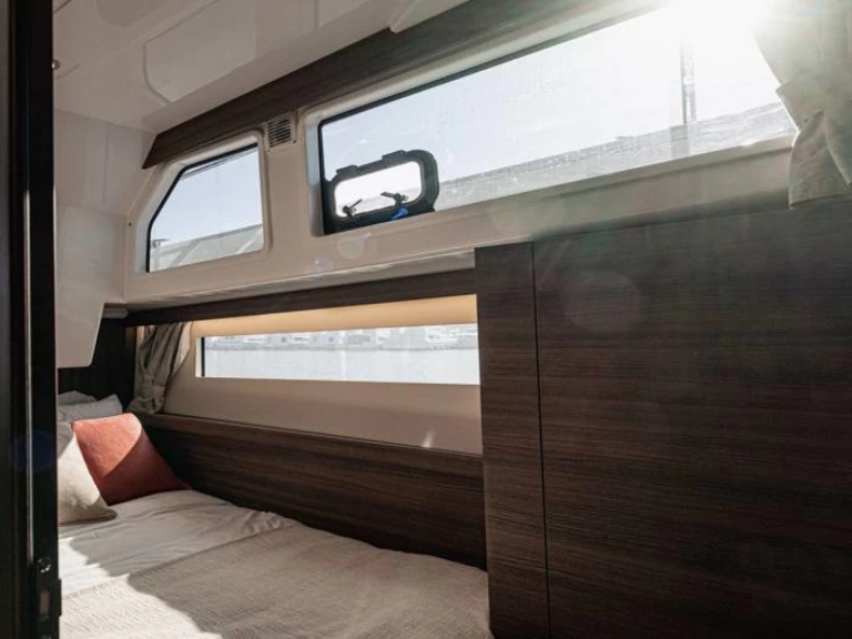 Uthyrning Motorbåt  Le Boat med en båtlicens 