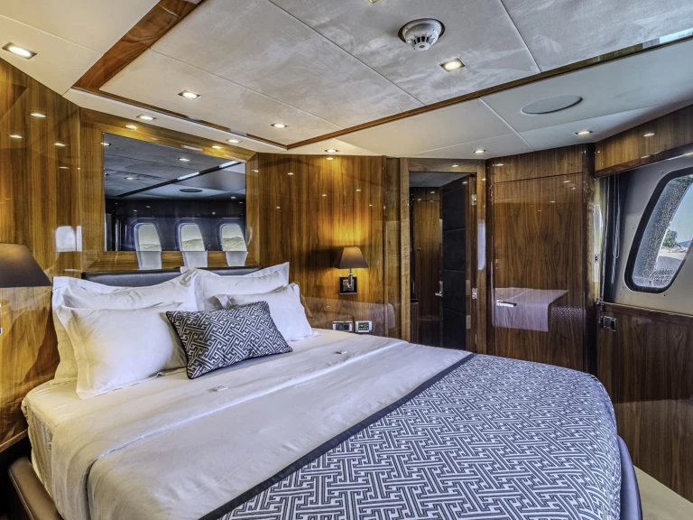 Yacht charter Trogir  billig Sunseeker Yacht 34M