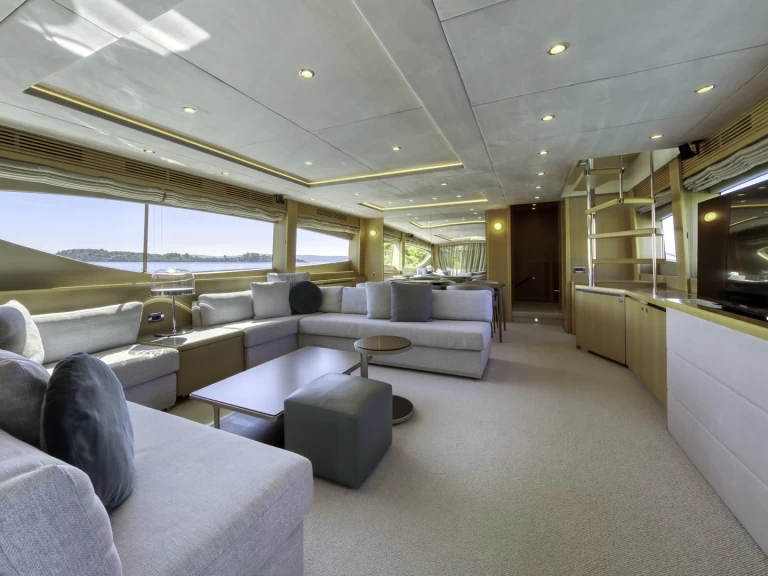 Lyx yacht för uthyrning Trogir  till det bästa priset 