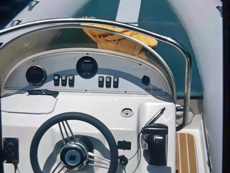 Hyra RIB med eller utan skeppare Davidboat Vieste 