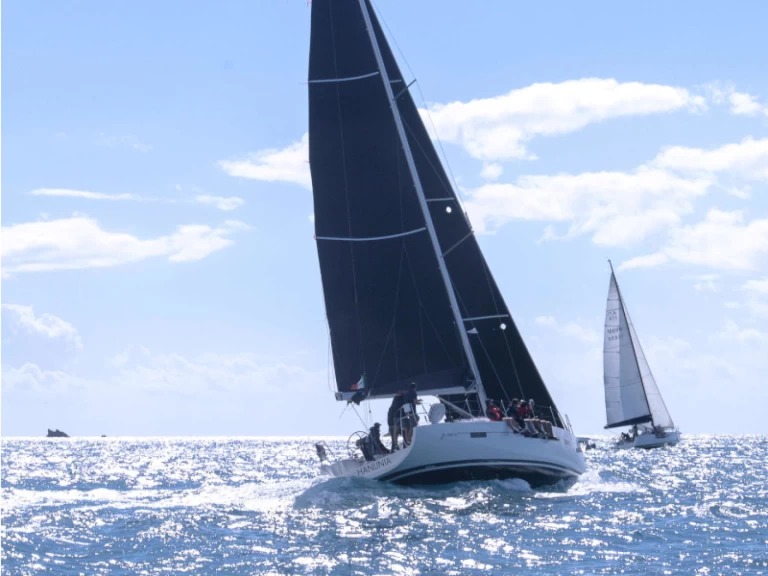 More Boats More 40 charter bareboat eller skeppad i Castiglioncello