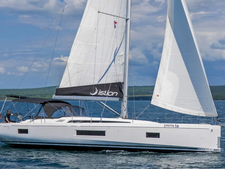 Hyra Segelbåt  med eller utan skeppare Bénéteau Skradin 