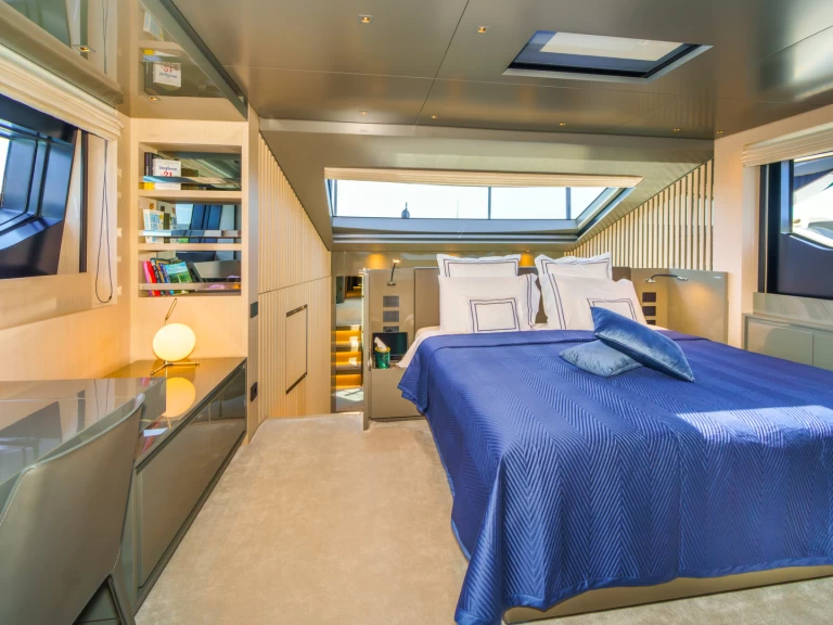 Lyx yacht för uthyrning Donji Seget till det bästa priset 