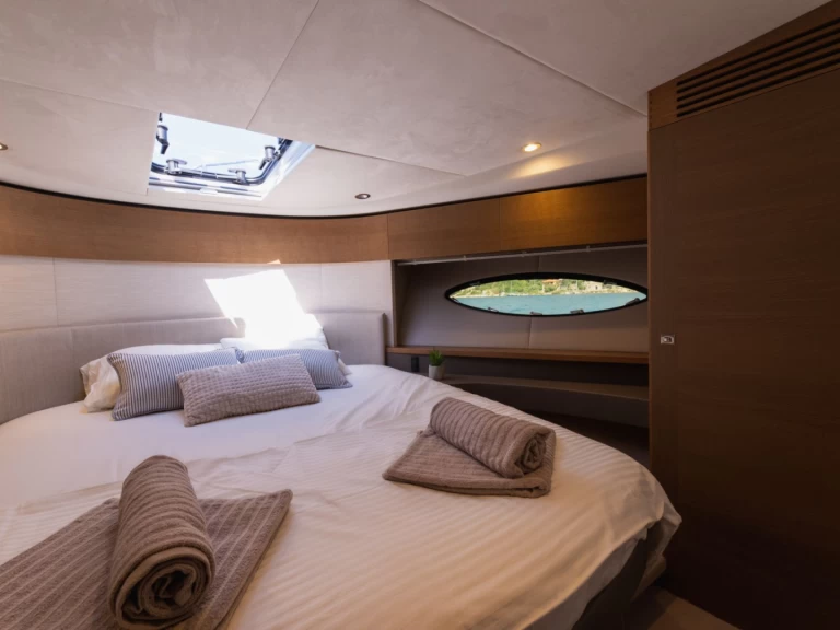 Hyr en Princess Princess F43 Dubrovnik 