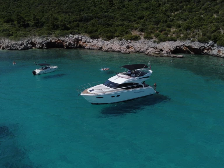 Yacht charter Dubrovnik billig Princess F43