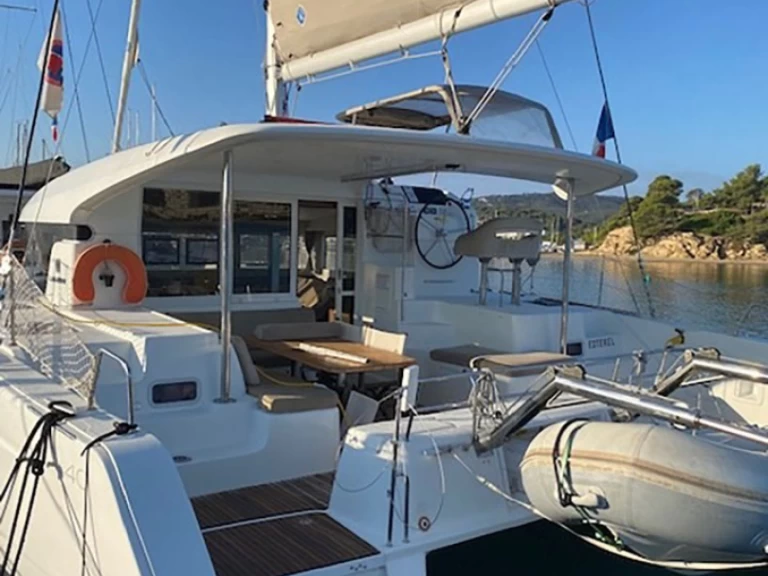 Uthyrning Katamaran  Lagoon med en båtlicens 