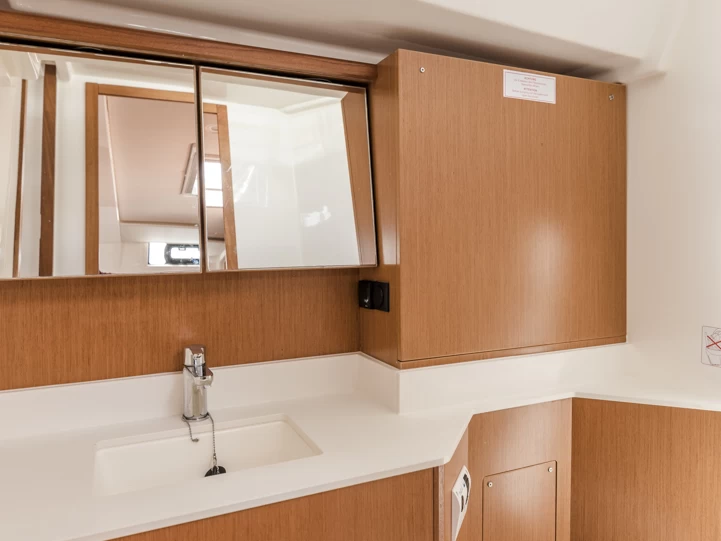 Segelbåt  för uthyrning Toúrlos till det bästa priset 