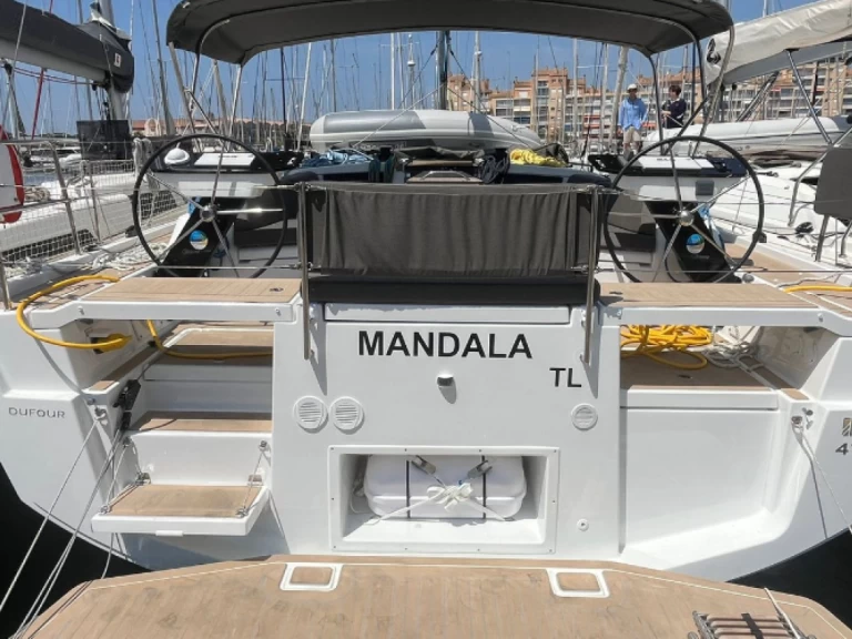 Segelbåt  för uthyrning Hyeres till det bästa priset 