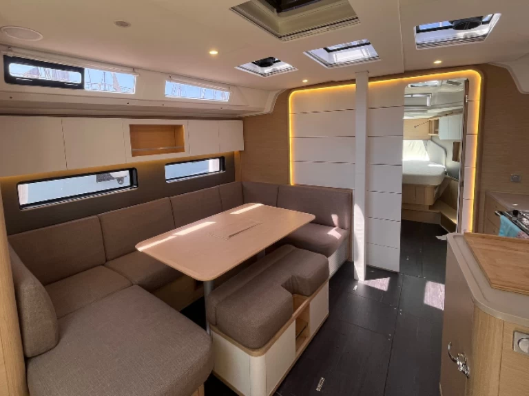 Uthyrning Segelbåt  Dufour med en båtlicens 