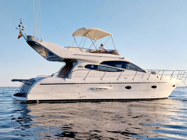 Hyra Lyx yacht med eller utan skeppare Doqueve Marbella  