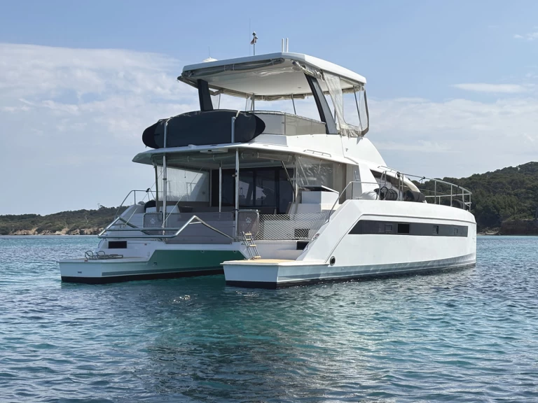 Uthyrning Motorbåt  Leopard med en båtlicens 