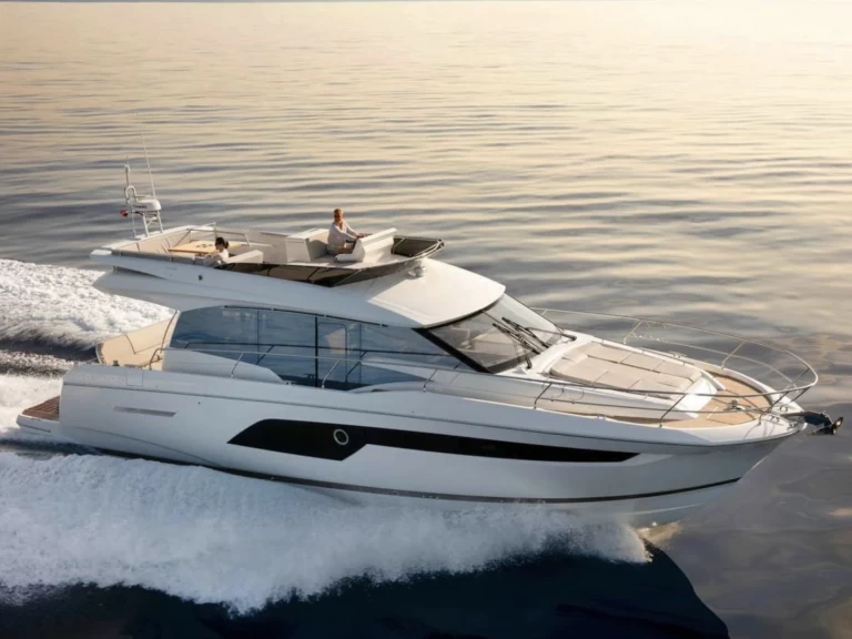 Yacht charter Saint-Tropez billig Sunseeker 60
