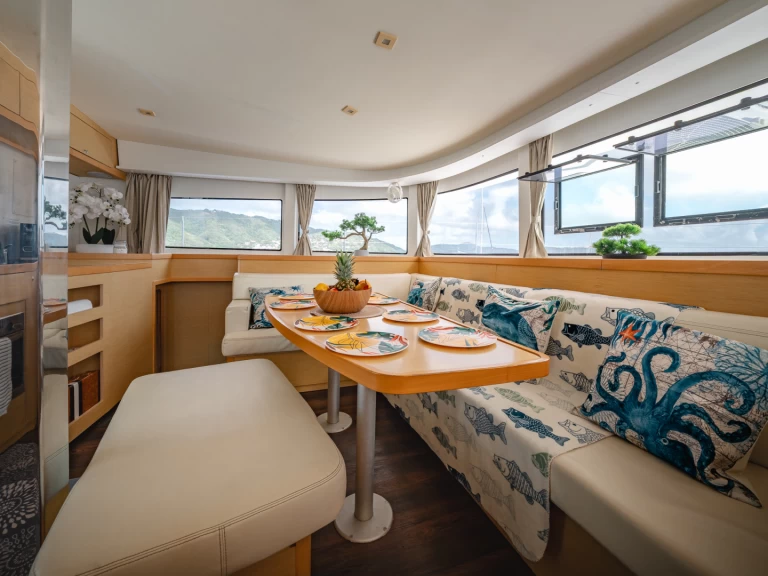 Uthyrning Katamaran  Lagoon med en båtlicens 