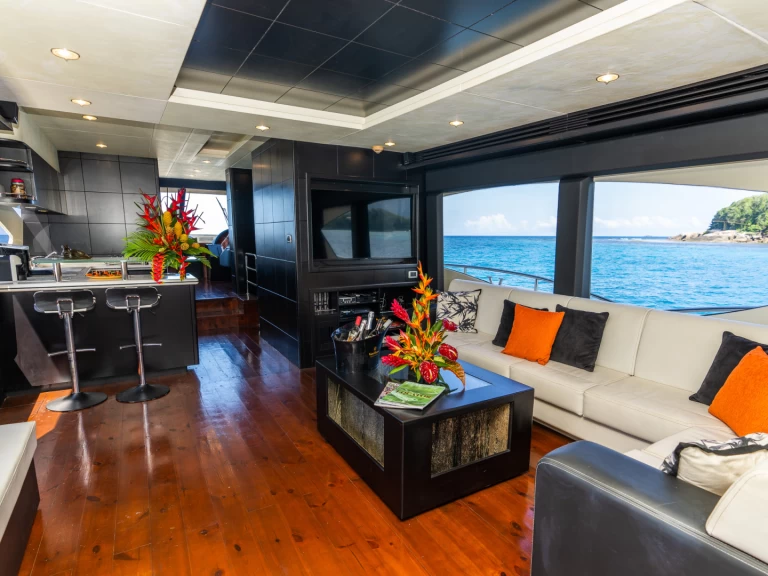 Uthyrning Lyx yacht DURETTI med en båtlicens 