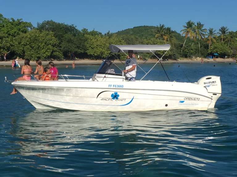 Hyr en Pacific Craft Pacific Craft 670 Open Le Marin 