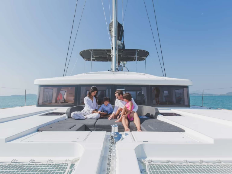 Lyx yacht för uthyrning Phuket (City) till det bästa priset 