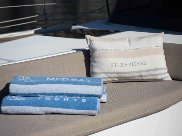 Yacht charter Sitges billig Bali 5.4