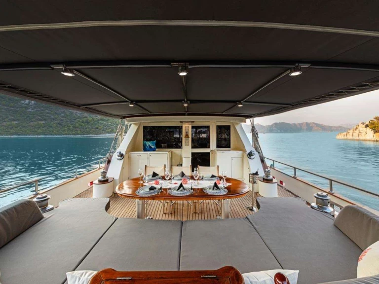 Lyx yacht för uthyrning Marmaris till det bästa priset 