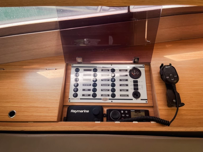 Hyr en Dufour Dufour 412 Grand Large Olbia 