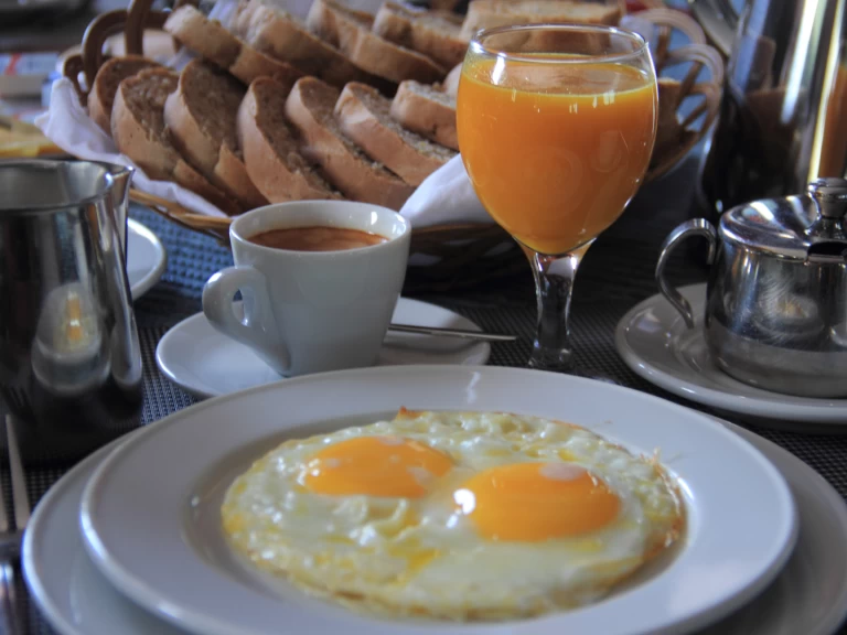 Lyx yacht för uthyrning Hurghada till det bästa priset 