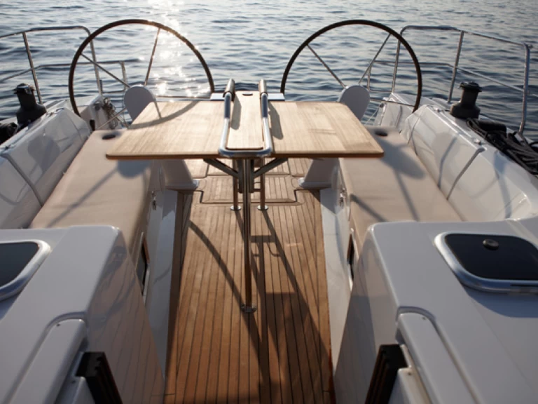 Yacht charter Fethiye billig Hanse 445