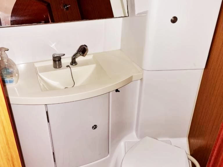 Segelbåt  för uthyrning Ermoúpolis till det bästa priset 